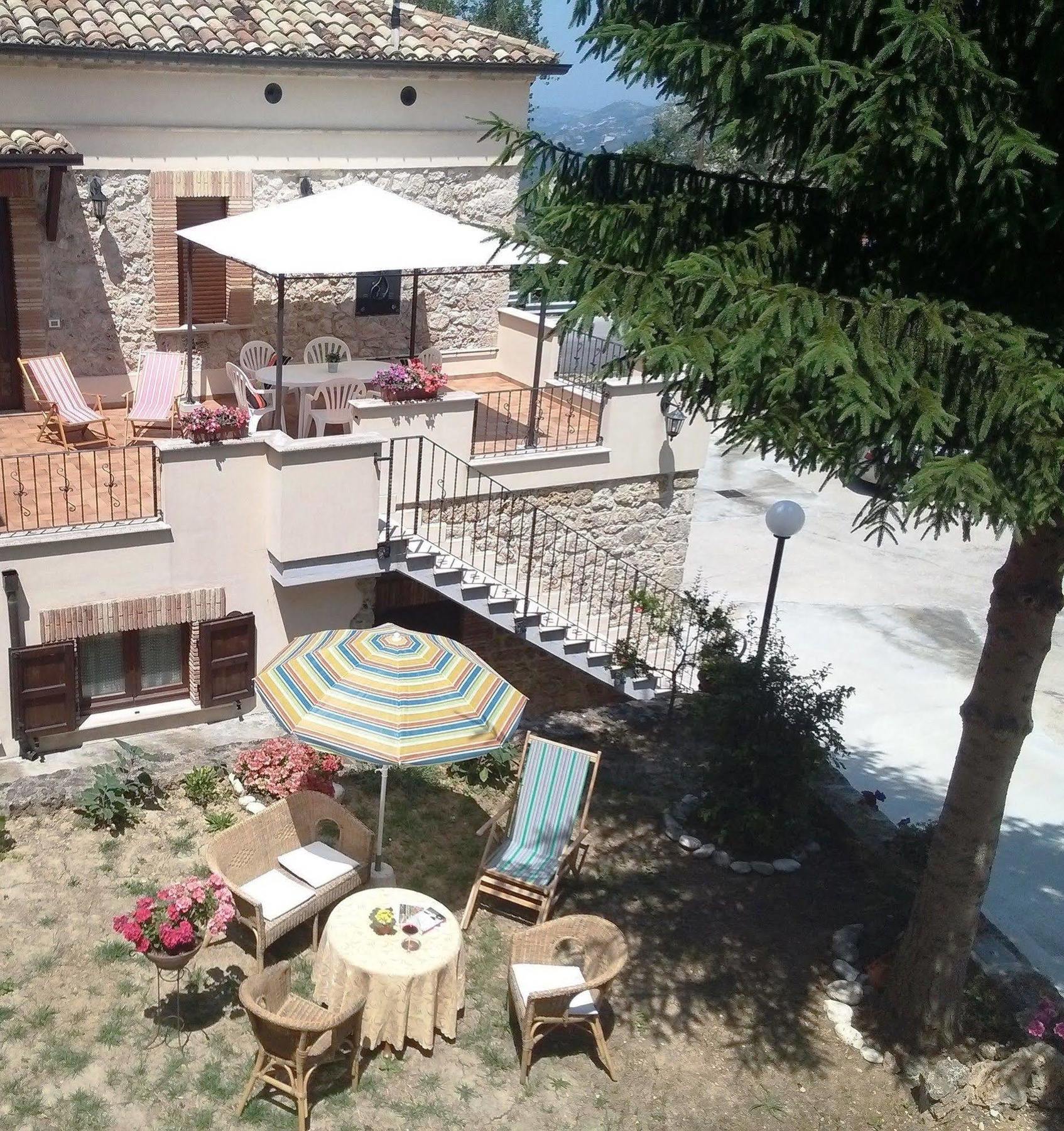Le Pietre Ricce B&B Roccamontepiano Bagian luar foto