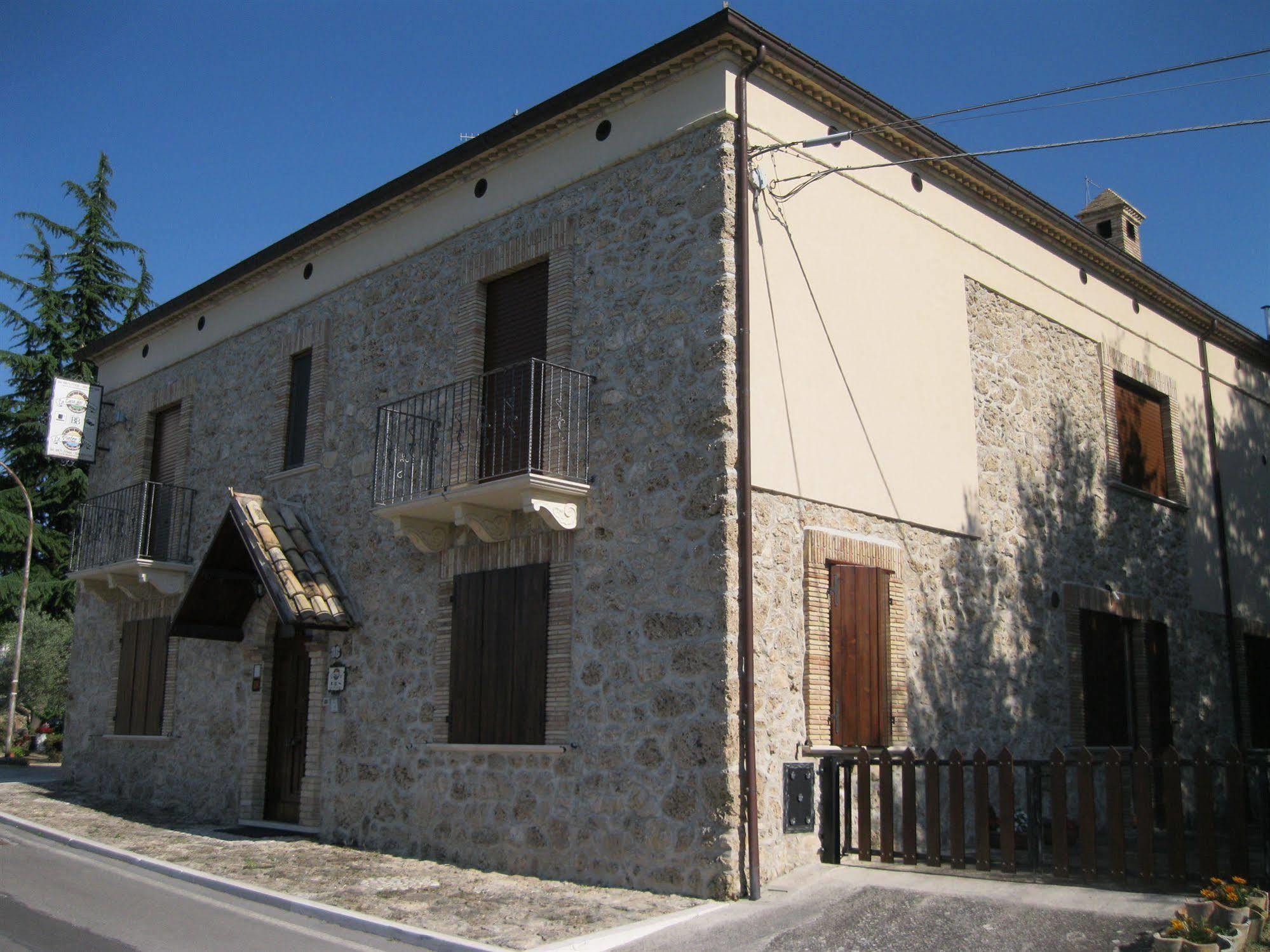 Le Pietre Ricce B&B Roccamontepiano Bagian luar foto