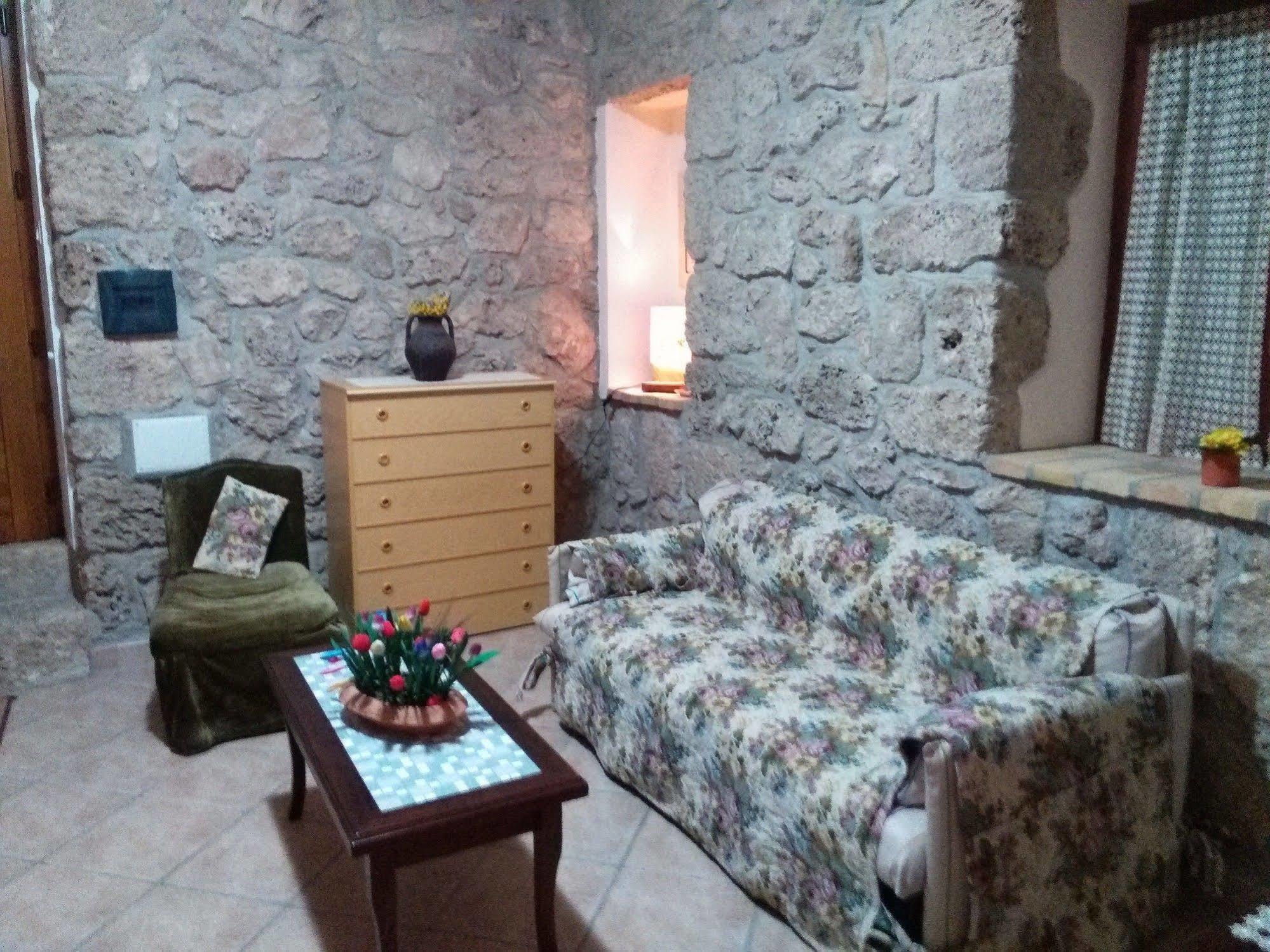 Le Pietre Ricce B&B Roccamontepiano Bagian luar foto