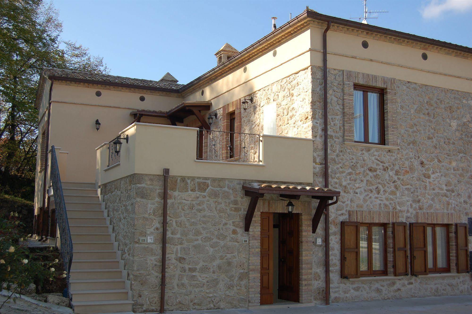 Le Pietre Ricce B&B Roccamontepiano Bagian luar foto